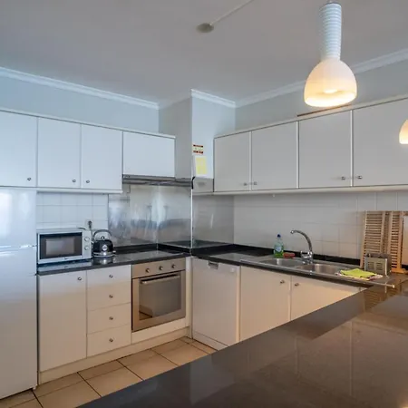 Apartmán Antony Apart. With Direct Acess To Praia Formosa Funchal (Madeira)